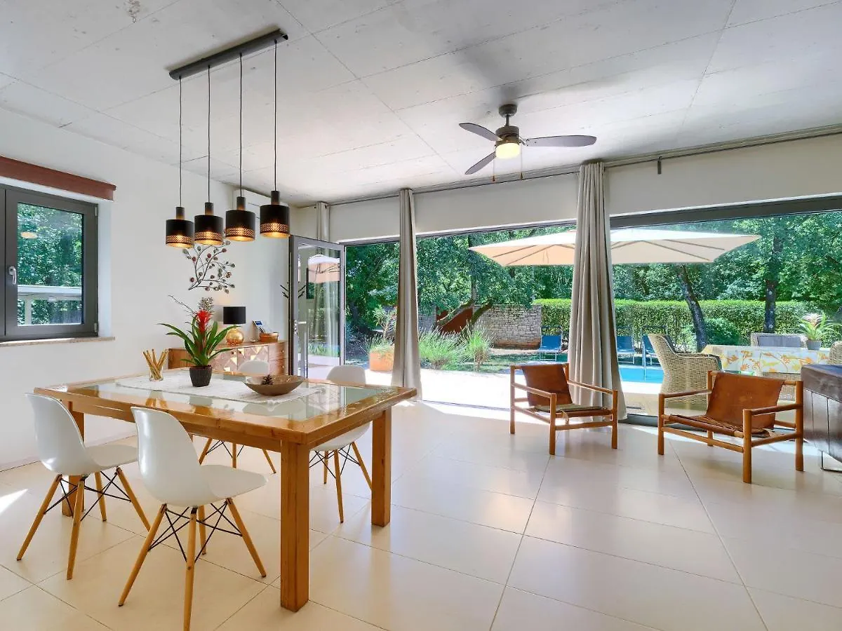 Holiday Home Villa Frleti By Interhome Umag